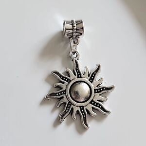 Fashion Jewelry Silver Sun Charm Bracelet